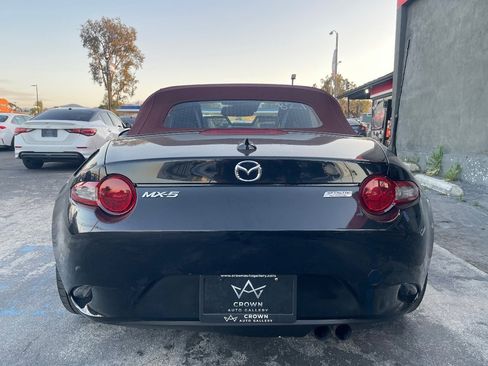 Used 2018 MAZDA MX-5 Miata Grand Touring image 8