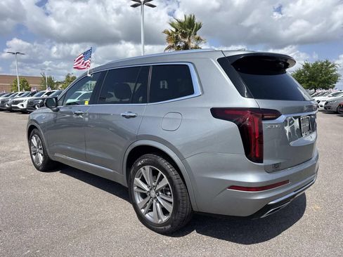 Used 2024 Cadillac XT6 Premium Luxury FWD image 7