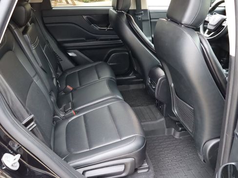 Used 2023 Lincoln Corsair AWD w/ Equipment Group 101A image 18