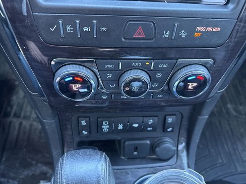 Used 2015 Buick Enclave Premium w/ Experience Buick Package image 22