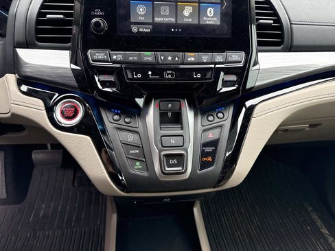 Used 2024 Honda Odyssey Elite image 28