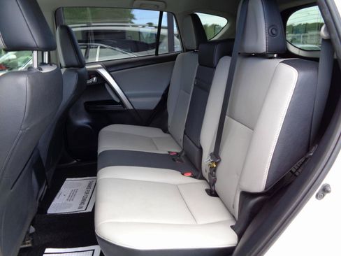 Used 2018 Toyota RAV4 Limited AWD/4WD image 16
