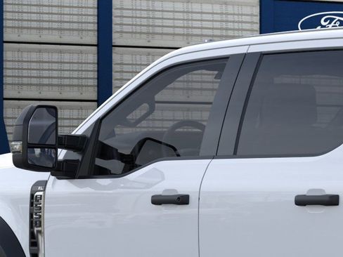 New 2026 Ford F550 4x4 Crew Cab image 21