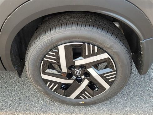 New 2026 Nissan Kicks SV image 7
