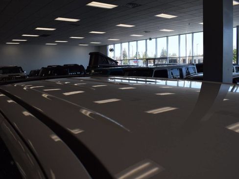 Used 2017 GMC Sierra 1500 SLT w/ All Terrain X Package image 14