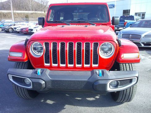 Used 2022 Jeep Wrangler Unlimited Sahara image 7