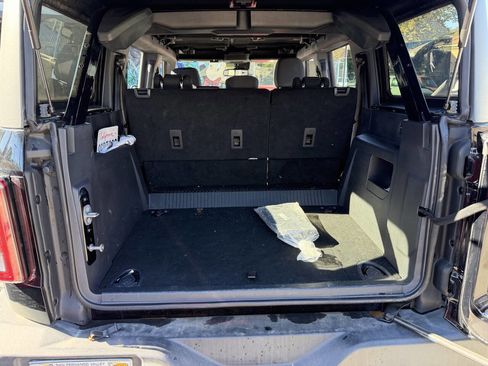 Used 2022 Ford Bronco Wildtrak image 29