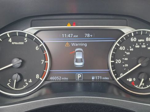 Used 2025 Nissan Altima 2.5 SV FWD image 25