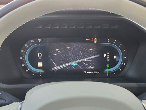 Used 2025 Volvo XC90 B5 Plus w/ Protection Package Premier image 26