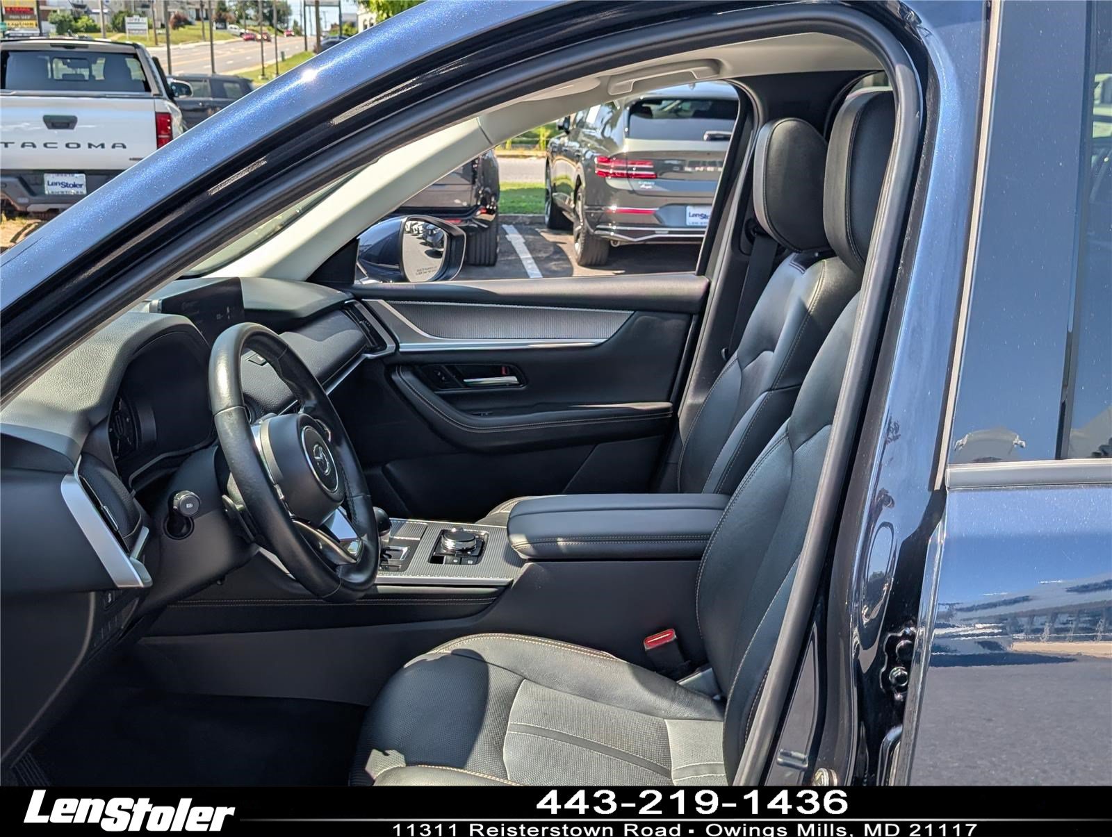 Used 2024 MAZDA CX-90 Plug-In Hybrid w/ Preferred AWD/4WD image 17