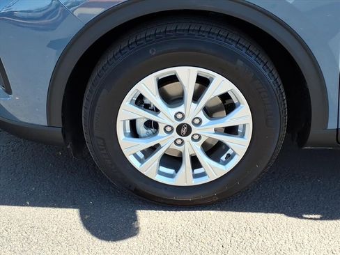 Certified 2023 Ford Escape Active image 9