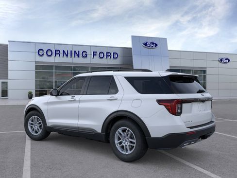 New 2026 Ford Explorer Active image 4