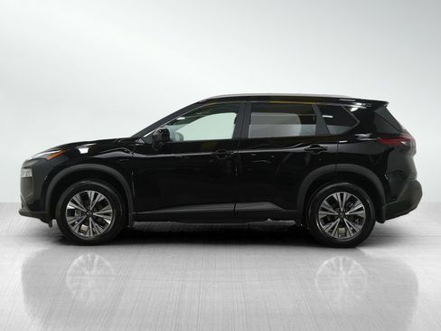 Used 2023 Nissan Rogue SV w/ SV Premium B Package image 2