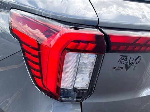 Used 2026 Ford Explorer Active RWD image 24