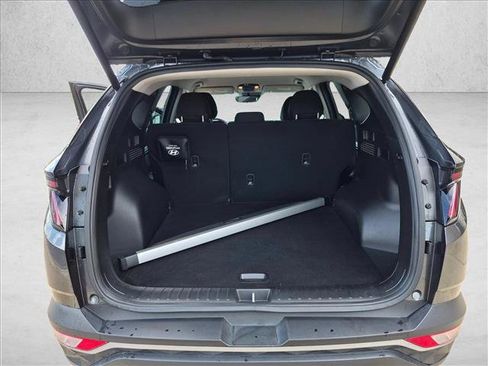Used 2023 Hyundai Tucson SEL FWD image 6
