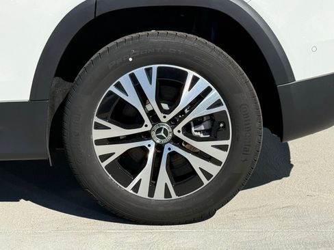 New 2025 Mercedes-Benz GLB 250 image 13