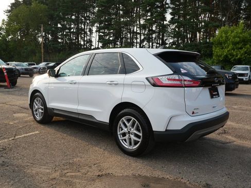 Used 2024 Ford Edge SEL w/ Convenience Package AWD/4WD image 4