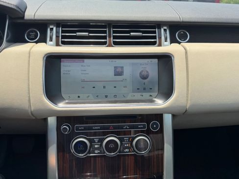 Used 2017 Land Rover Range Rover HSE AWD/4WD image 17