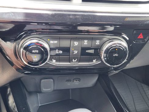 New 2026 Chevrolet Trax RS w/ Driver Confidence Package FWD image 18