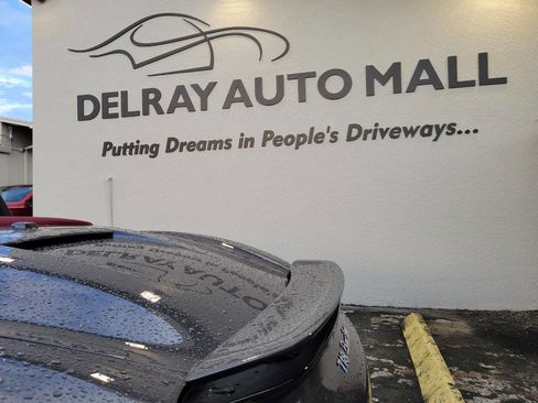 Used 2023 Porsche 718 Boxster image 17