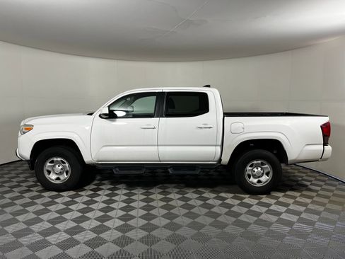 Used 2019 Toyota Tacoma SR image 8