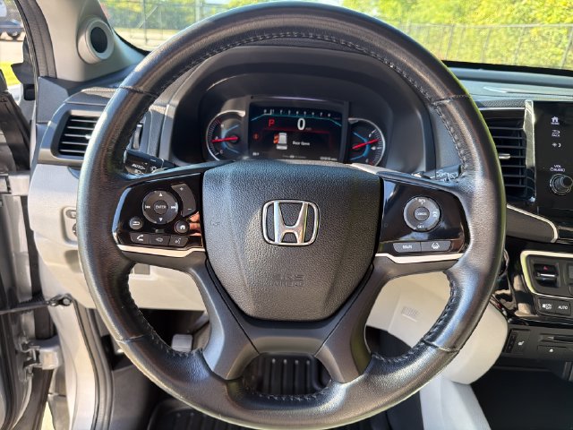 Used 2021 Honda Pilot Touring image 17