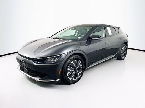 Used 2024 Kia EV6 Light image 3