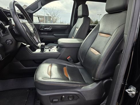 Used 2024 GMC Sierra 1500 AT4 w/ AT4 Premium Package image 4