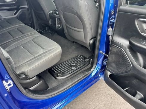 Used 2019 RAM 1500 Big Horn RWD image 13