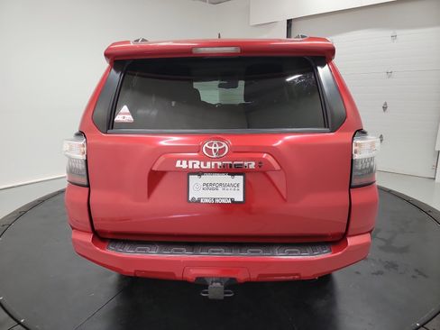 Used 2021 Toyota 4Runner SR5 image 8