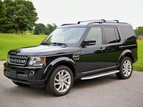 Used 2016 Land Rover LR4 HSE Silver Edition AWD/4WD image 11