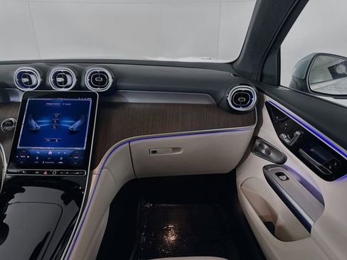 Certified 2026 Mercedes-Benz GLC 300 image 24