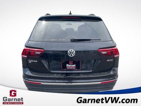 Used 2021 Volkswagen Tiguan SE image 4