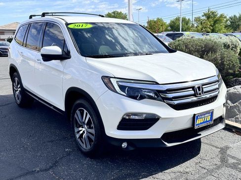 Used 2017 Honda Pilot EX image 1
