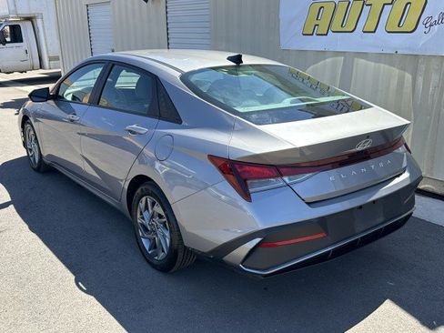 Used 2024 Hyundai Elantra SEL FWD image 2