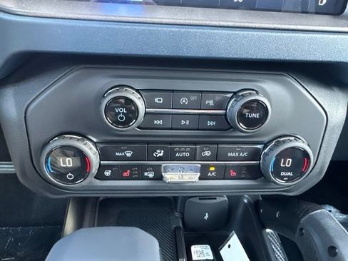 New 2026 Ford Bronco Raptor w/ Interior Carbon Fiber Pack AWD/4WD image 31