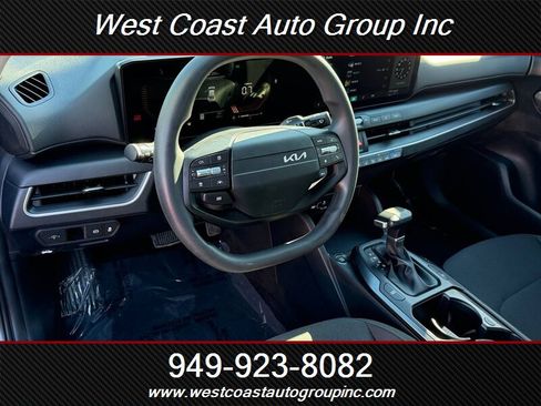 Used 2026 Kia K4 LXS image 9
