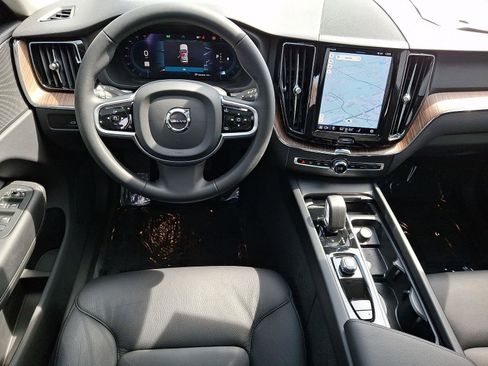 Certified 2023 Volvo XC60 B5 Plus w/ Climate Package image 12
