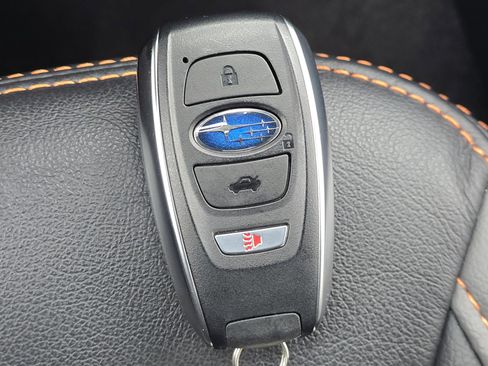 Certified 2025 Subaru Crosstrek 2.5i Limited w/ Crosstrek Mirror Package image 27