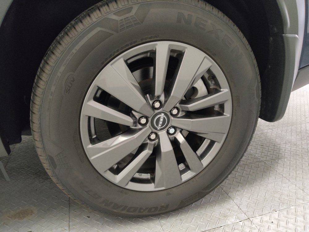 Used 2022 Nissan Pathfinder SV FWD image 31