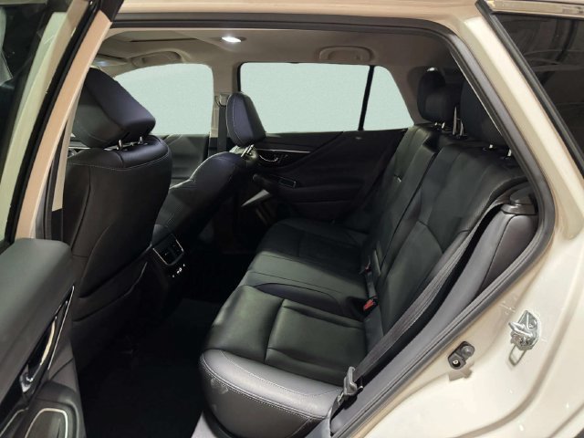 Used 2023 Subaru Outback Touring XT w/ Tech Package 3 AWD/4WD image 27
