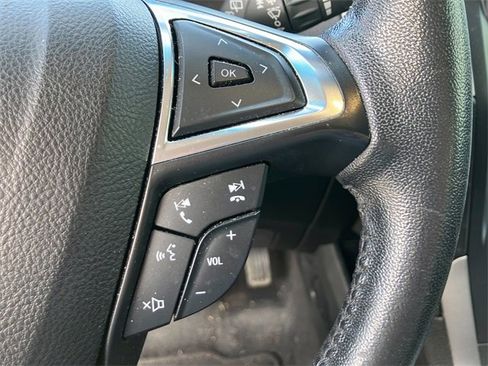 Used 2022 Ford Edge SEL image 21