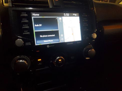 Used 2022 Toyota 4Runner TRD Off-Road Premium image 24