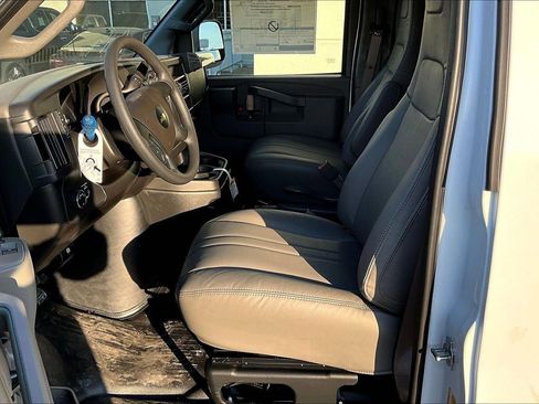 New 2025 Chevrolet Express 2500 w/ Driver Convenience Package RWD image 9