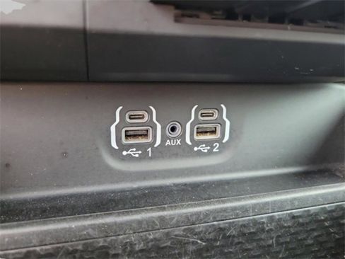 Used 2024 RAM 1500 Laramie image 37