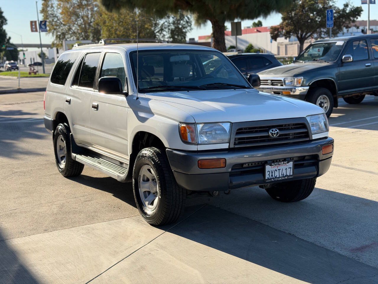 Used 1998 Toyota 4Runner 2WD w/ Upgrade Pkg image 6