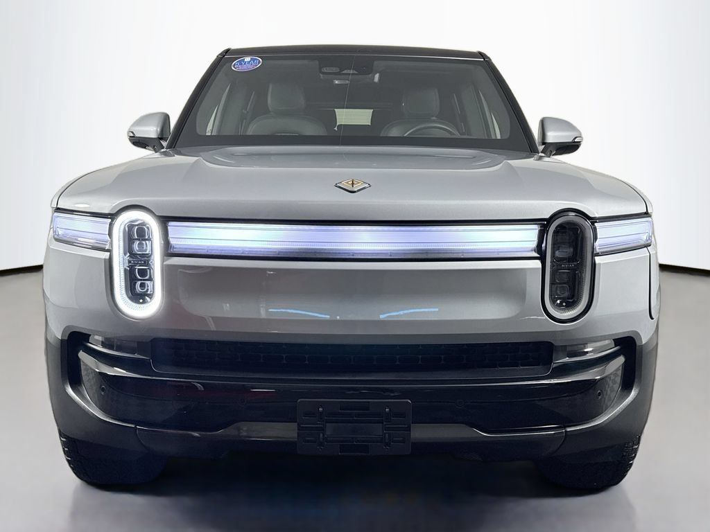 Used 2025 Rivian R1S Adventure Dual AWD/4WD image 2