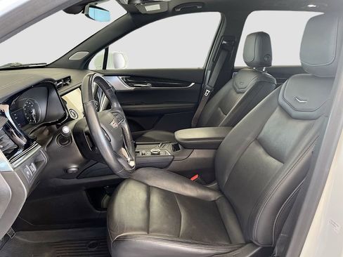 Used 2021 Cadillac XT6 Premium Luxury image 22