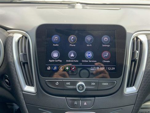 Used 2022 Chevrolet Malibu LT FWD image 19