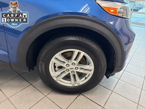 Used 2023 Ford Explorer XLT w/ Equipment Group 202A AWD/4WD image 18
